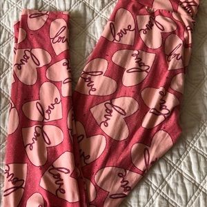 LuLaRoe Os Pink love heart leggings